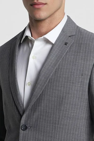 Suit